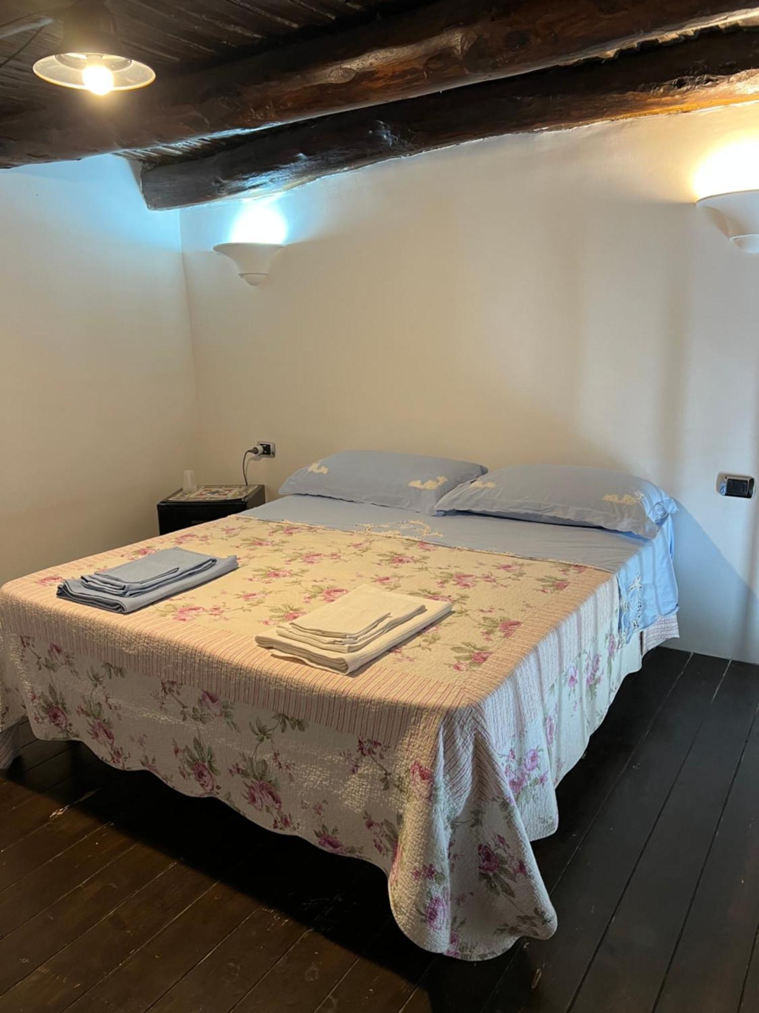 La Limonaia Di Chiaia Apartment Napoli Bagian luar foto