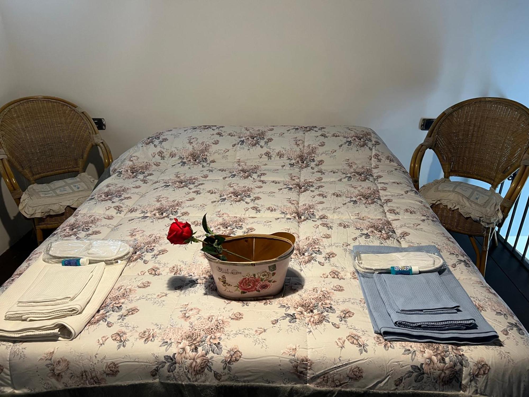 La Limonaia Di Chiaia Apartment Napoli Bagian luar foto